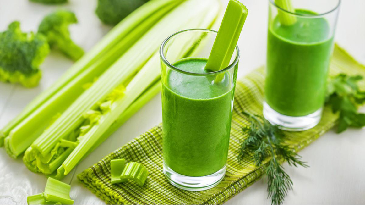 Nước detox giảm cân làm từ cần tây