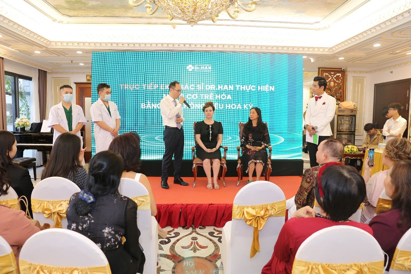 Viện thẩm mỹ quốc tế Dr.Han tổ chức sự kiện nhân dịp 20/10